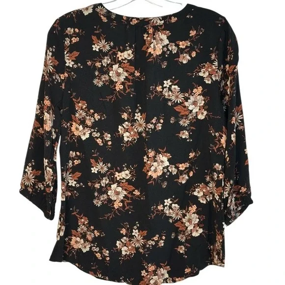 Croft &‎ Barrow Floral Print Top 3/4 Sleeve V-Neck Blouse Black Brown Orange S - Picture 2 of 6